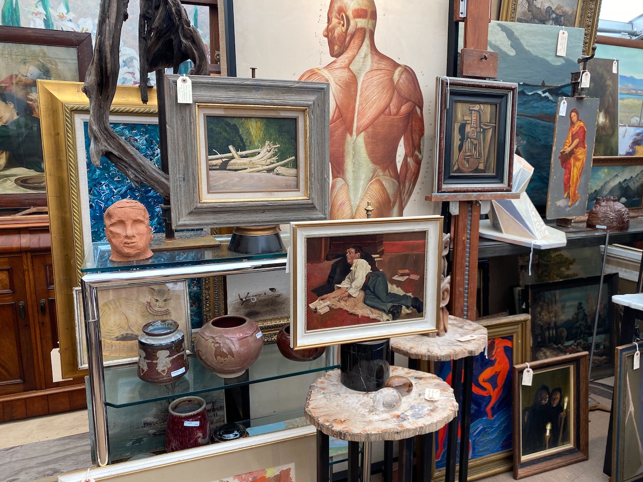 Partnering with Curio & Find: Helping Antique Booth Owners Expand Their Reach and Sell More